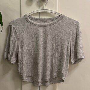 Lululemon Hold Tight Cropped T-Shirt in Heathered Core Ultra Light Grey, Size 8